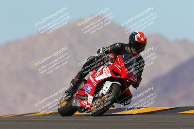 media/Oct-08-2022-SoCal Trackdays (Sat) [[1fc3beec89]]/Turn 9 (1pm)/